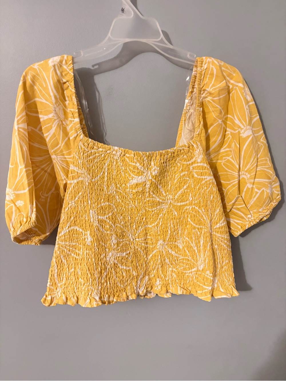 Universal Thread Yellow White Floral Smocked Square-Neck Crop Top